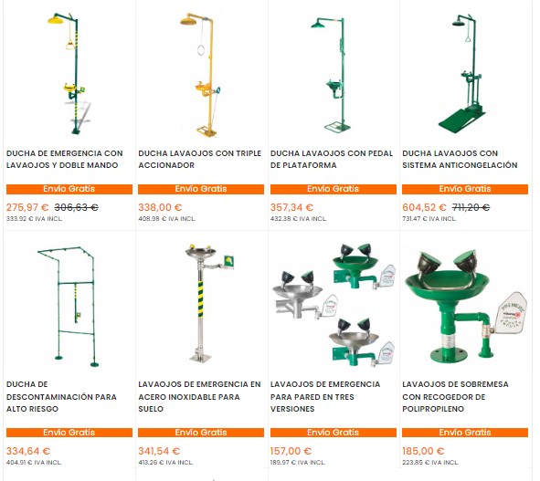 Algunas duchas y lavaojos de emergencia.